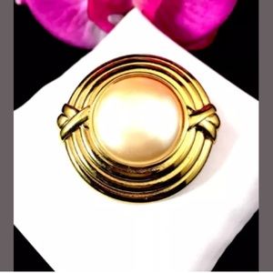 Vintage Monet Brooch